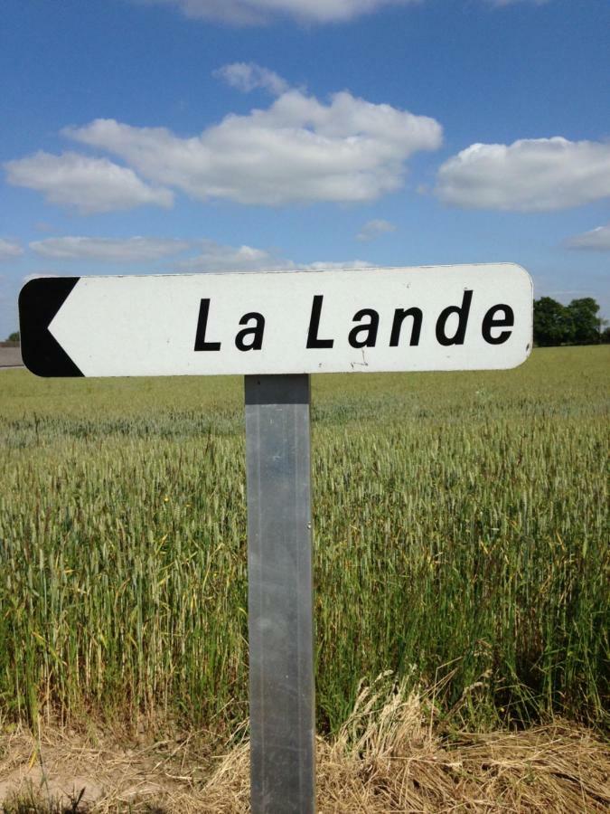 Gites La Lande La Verrie Exterior photo